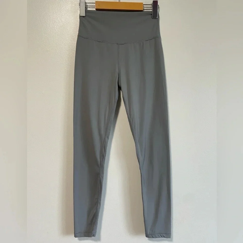 NVTGN Grey High Waisted Signature Leggings - Size Medium - Picture 2 of 10